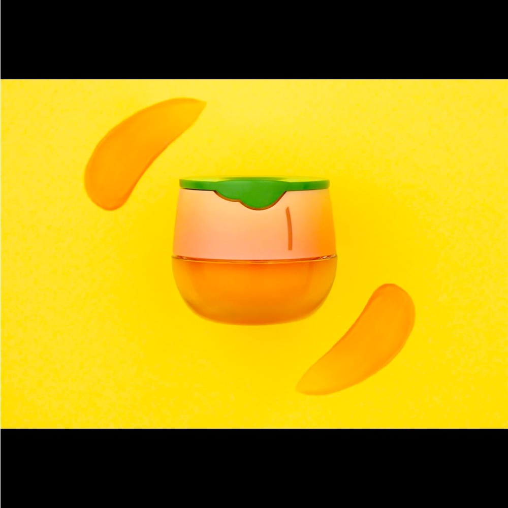 Bee Balm Peach 🍑 lip balm  The original not Temu